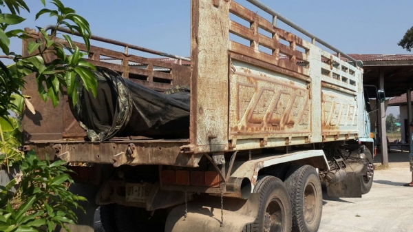 ขายด่วนสิบล้อROCKY195สองเพลาดั้มสภาพพร้อมใช้สุดๆโทร0856842587