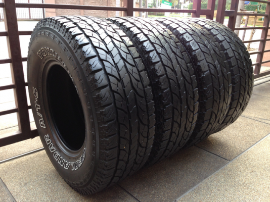 ยาง All Yokohama 31 10.5 R15 กลางปี12 ดอกเต็ม พร้อมใช้งาน ราคาไม่แพง