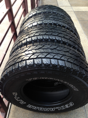 ยาง All Yokohama 31 10.5 R15 กลางปี12 ดอกเต็ม พร้อมใช้งาน ราคาไม่แพง ยาง All Yokohama 31 10.5 R15 กลางปี12 ดอกเต็ม พร้อมใช้งาน ราคาไม่แพง