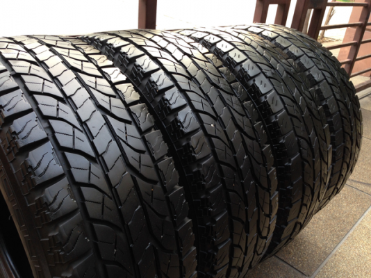 ยาง All Yokohama 31 10.5 R15 กลางปี12 ดอกเต็ม พร้อมใช้งาน ราคาไม่แพง ยาง All Yokohama 31 10.5 R15 กลางปี12 ดอกเต็ม พร้อมใช้งาน ราคาไม่แพง