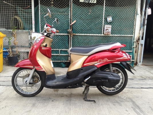 Fino ปี 55 รุ่น Classic สีแดง