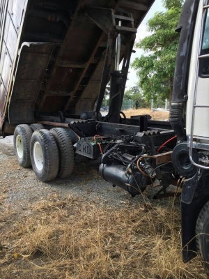 ขาย 10 ล้อ ดั้ม 2 เพลา เกียร์ครูเลอร์ สวยพร้อมใช้งาน ขาย 600000 บาท