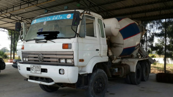 ขายด่วนรถโม่ปูนNISSANCW430H 230แรงสองเพลาสภาพพร้อมใช้งานโทร0856842587