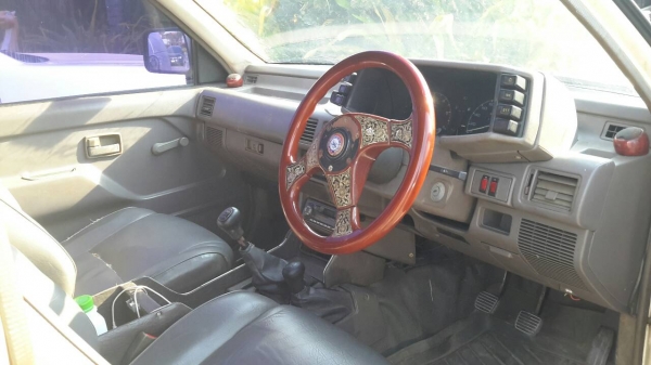 รถขับเคลื่อน4ล้อ 2ประตู สภาพดี โฟร์วิลใช้ได้ สภาพพร้อมใช้งาน ชุดโอนพร้อม