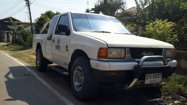 รถขับเคลื่อน4ล้อ 2ประตู สภาพดี โฟร์วิลใช้ได้ สภาพพร้อมใช้งาน ชุดโอนพร้อม