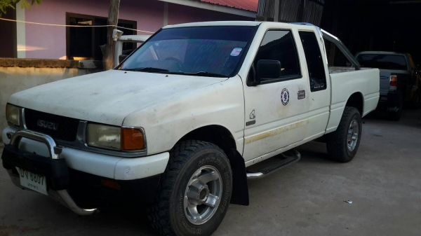 รถขับเคลื่อน4ล้อ 2ประตู สภาพดี โฟร์วิลใช้ได้ สภาพพร้อมใช้งาน ชุดโอนพร้อม