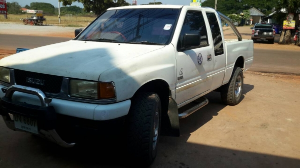 รถขับเคลื่อน4ล้อ 2ประตู สภาพดี โฟร์วิลใช้ได้ สภาพพร้อมใช้งาน ชุดโอนพร้อม