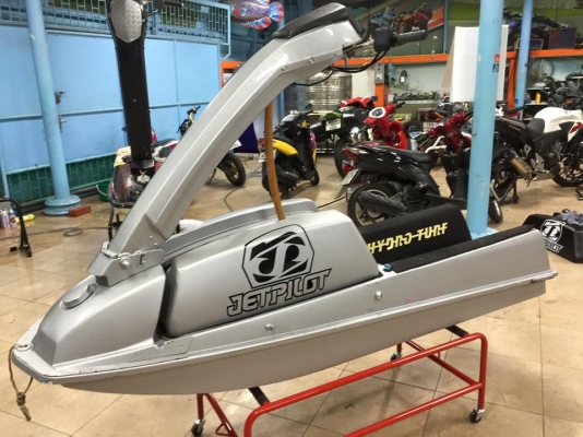 เจ็ทยืน เทา kawasaki 550 แจ่ม  สภาพพร้อมเล่น จบๆเพียง 25,000 บ.