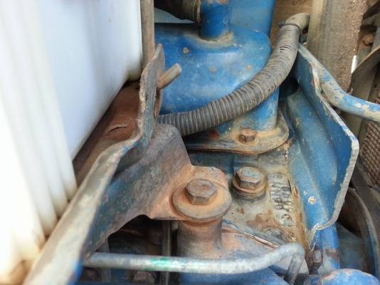 แทรกเตอร์ FORD 6600  T5 เต็มตัว ใบมีด CMT ผาน 7 CMT ทะเบียนพร้อม