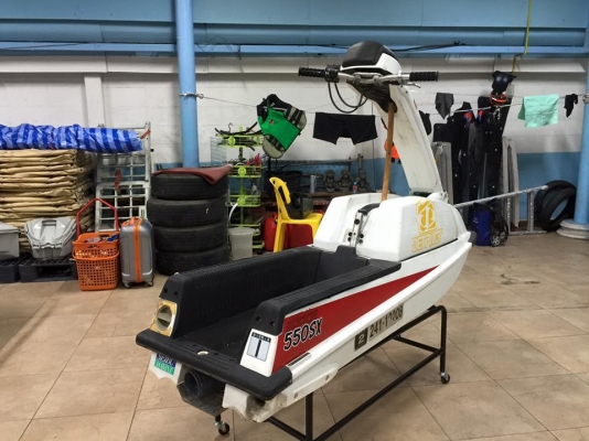 เจ็ทยืน ขาว kawasaki 550 แจ่ม  สภาพพร้อมเล่น จบๆเพียง 25,000 บ.