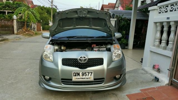 มือเดียว 09 toyota yaris รถสวยไม่มีชน มือเดียว 09 toyota yaris รถสวยไม่มีชน