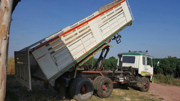 ขาย 10 ล้อดั้ม ไอ้หลงเทอร์โบ FN527M-TF2670 เครื่อง 6D16-TF 220 แรงม้า เกียร์ 10 สปีด คัสซีสวยตลอดเส้น ทะเบียนพร้อมโอนครับ