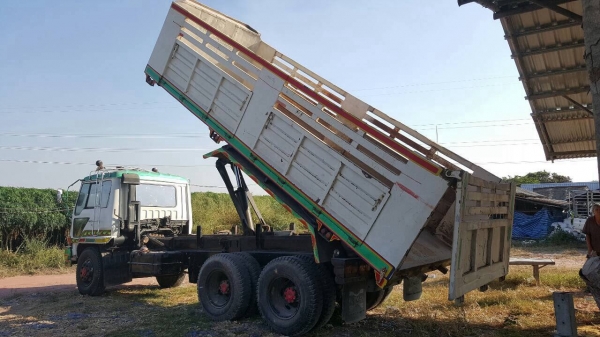 ขาย 10 ล้อดั้ม ไอ้หลงเทอร์โบ FN527M-TF2670 เครื่อง 6D16-TF 220 แรงม้า เกียร์ 10 สปีด คัสซีสวยตลอดเส้น ทะเบียนพร้อมโอนครับ