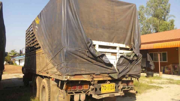 ขาย 10 ล้อ เพลาเดียว ISUZU ROCKY เครื่อง 6BG1 175 แรงม้าฝาส้ม คัสซีสวยใช้ได้ พวงมาลัยพาวเวอร์ เบรคลมดัน ทะเบียนพร้อมโอนครับ