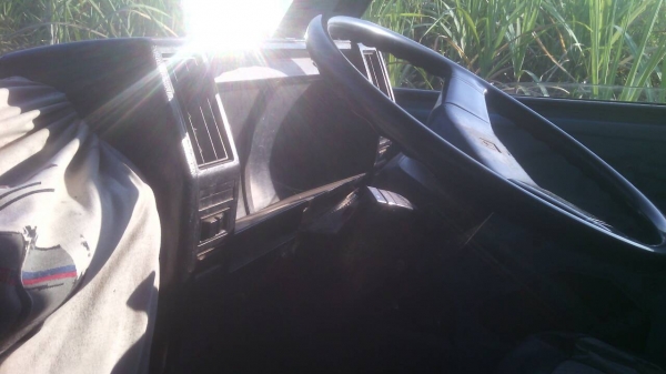 ISUZU  NKR 4ล้อเล็ก เครื่อง 100แรง. ราคา 145,000บ. สนใจติดต่อ 0835601591 หรือ 0903494058