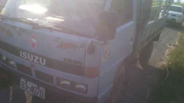 ISUZU  NKR 4ล้อเล็ก เครื่อง 100แรง. ราคา 145,000บ. สนใจติดต่อ 0835601591 หรือ 0903494058