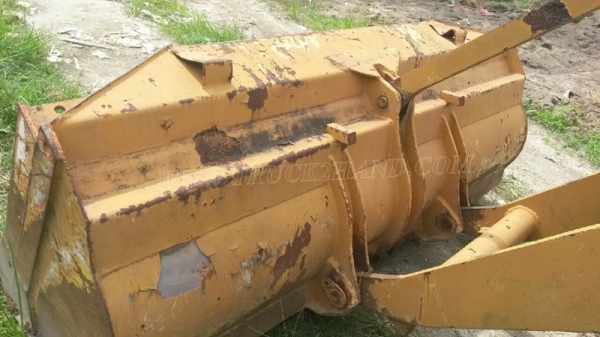 ต้องการขายรถตักFURUKAWA2เพลาWHEE  LOADER  FL60A