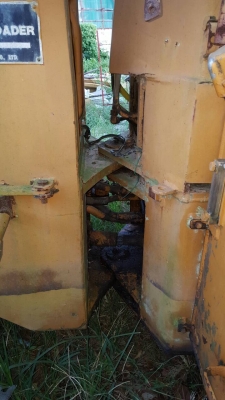 ต้องการขายรถตักFURUKAWA2เพลาWHEE  LOADER  FL60A