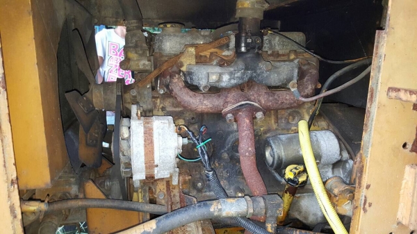 ต้องการขายรถตักFURUKAWA2เพลาWHEE  LOADER  FL60A