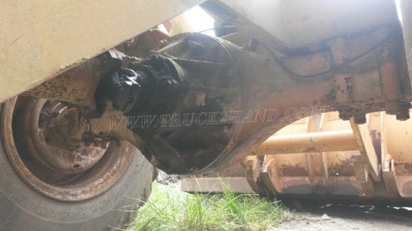 ต้องการขายรถตักFURUKAWA2เพลาWHEE  LOADER  FL60A