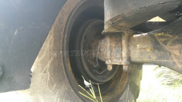 ต้องการขายรถตักFURUKAWA2เพลาWHEE  LOADER  FL60A