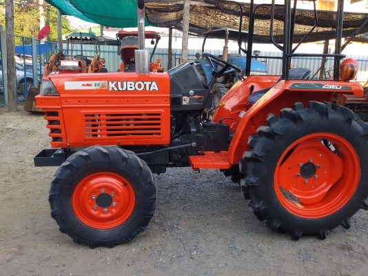 ปัญญาแทรคเตอร์..จัดมาให้ครับ ด่วน!!!คูโบต้า L2605 ตัวเปล่า