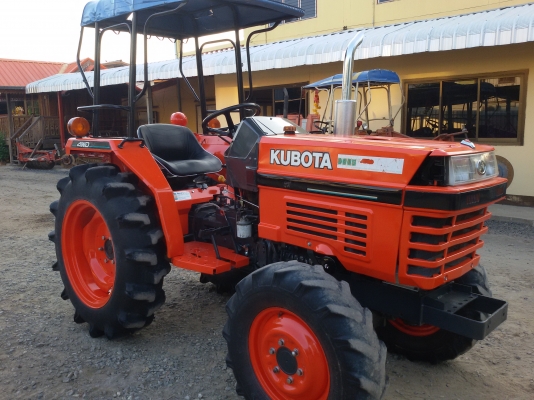 ปัญญาแทรคเตอร์..จัดมาให้ครับ ด่วน!!!คูโบต้า L2605 ตัวเปล่า