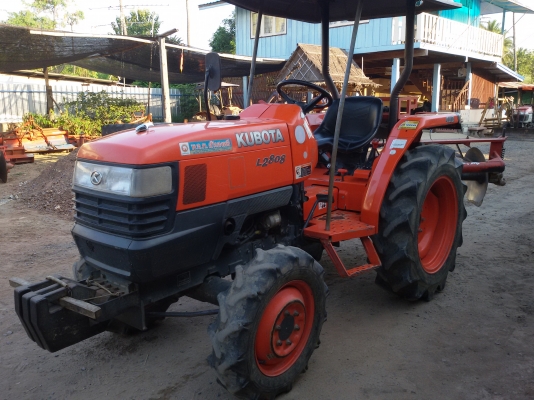 ปัญญาแทรคเตอร์..จัดมาให้ครับ ด่วน!!!คูโบต้า L2808  พร้อมผาน5 เล่มทะเบียนพร้อม