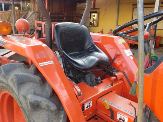 ปัญญาแทรคเตอร์..จัดมาให้ครับ ด่วน!!!คูโบต้า L2808  พร้อมผาน5 เล่มทะเบียนพร้อม