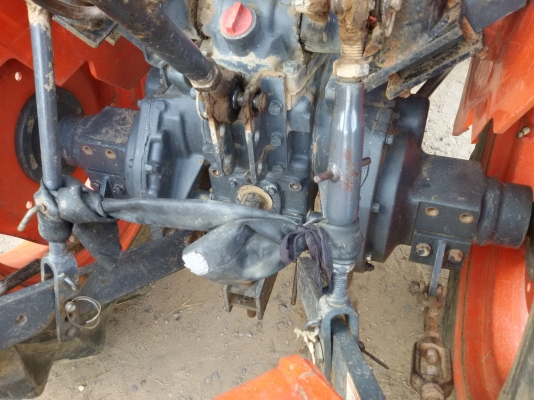 ปัญญาแทรคเตอร์..จัดมาให้ครับ ด่วน!!!คูโบต้า L2808  พร้อมผาน5 เล่มทะเบียนพร้อม