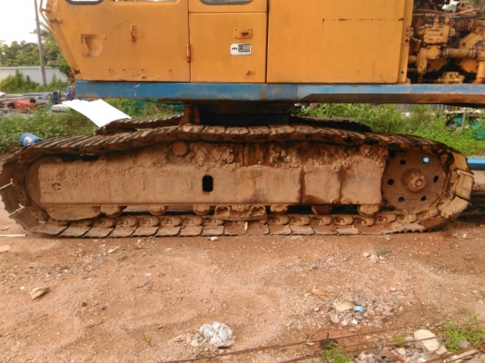 รถแม็คโค ยี่ห้อ KOMATSU รุ่น PC200 รุ่น 2 รถแม็คโค ยี่ห้อ KOMATSU รุ่น PC200 รุ่น 2