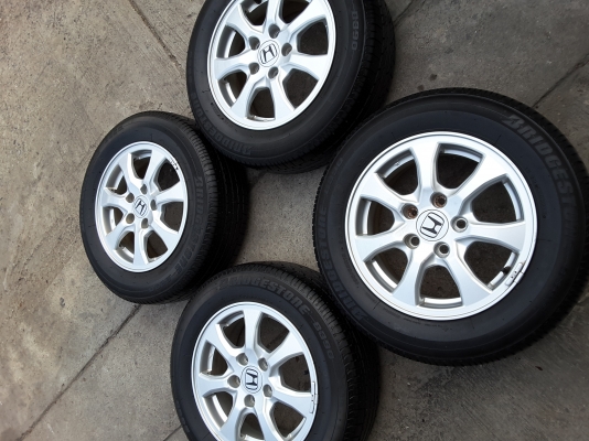 ล้อ hond civic fb พร้อมยาง 195 65 15 ชุดล่ะ 4500