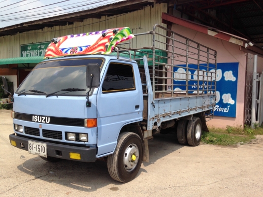 ขายnpr เครื่อง135 ช่วงล่างFหน้าหลัง พ.เพาเวอร์ รถสวย ภายในสวยสะอาดครบ