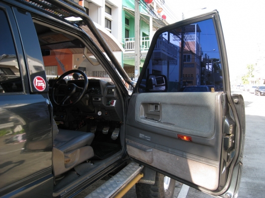 ขาย โตโยต้า ฮีโร่ 4ประตู