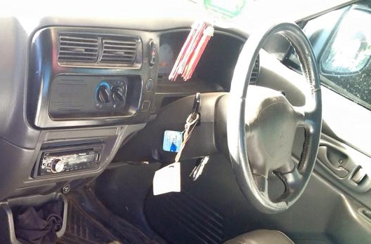 **78,000 บ.ต่อรอง/// กระบะตอนเดียว MITSU. L200 STRADA 2.5 ปี47/04 LPG+เบนซิน **ขาย L200 STRADA 2.5 ปี04 กระบะตอนเดียว ติดLPG สุดประหยัด คอกเหล็กเสริม พร้อมใช้งาน ราคาเบา MITSUBISHI L200 STRADA 2.5 SINGLECAB MT ปี47/04 เกียร์ธรรมดา วางเครื่องNISSAN SR20-LP