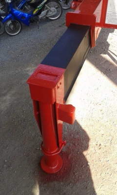 ขายเครนUNIC 3.3ตัน3ปอก ท้องวีพร้อมอุปกรณ์ติดตั้ง