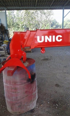 ขายเครนUNIC 3.3ตัน3ปอก ท้องวีพร้อมอุปกรณ์ติดตั้ง