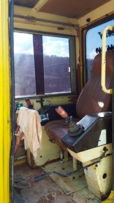 ขายรถแบคโฮ MITSUBISHI M4050 สามารถคีปไม้ใส่รถ10ล้อรั้ว4ไม้ได้เลย ราคา 360000