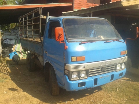 ขาย สี่ล้อใหญ่ isuzu T1D24