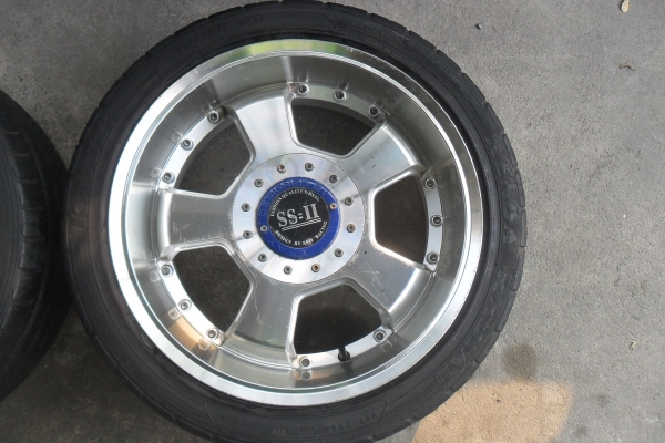 ล้อแม็ก17นิ้ว4รุ100/114 พร้อมยาง สวยๆ 4 ล้อ ราคา 6450 บาท ล้อแม็ก17นิ้ว4รุ100/114 พร้อมยาง สวยๆ 4 ล้อ ราคา 6450 บาท