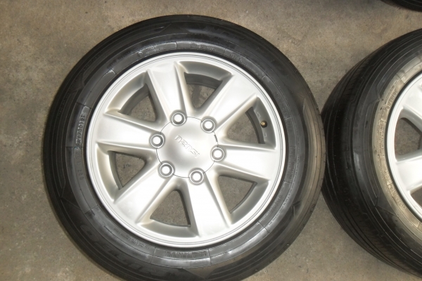 ล้อแม็ก16นิ้ว6รู อีซูสุ พร้อมยาง สวยๆ 4 ล้อ ราคา 7900 บาท