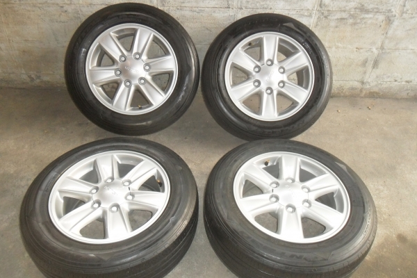 ล้อแม็ก16นิ้ว6รู อีซูสุ พร้อมยาง สวยๆ 4 ล้อ ราคา 7900 บาท