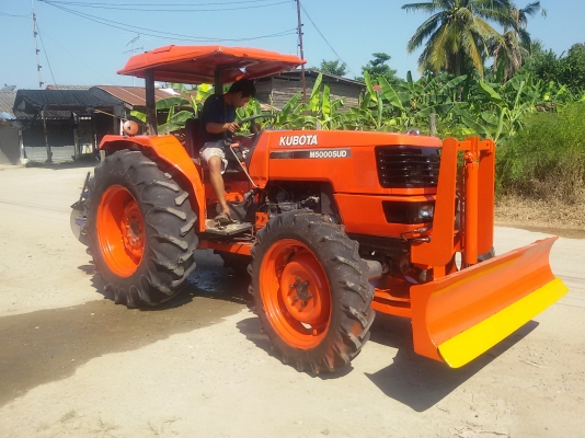 รถไถคูโบต้าM5000 มีไบมีดตราช้าง1อันผาน7หลัง1อันเดิมๆ พร้อมไช้งาน  ขายใน  ราคา338000บาท รถอยู่วังบัว คลองขลุง กำแพงเพชร    สนใจสอบุถามได้ที่081 3655997 อำพร  พาเจริญ  ราคาต่อรองได้อีกนะครับ