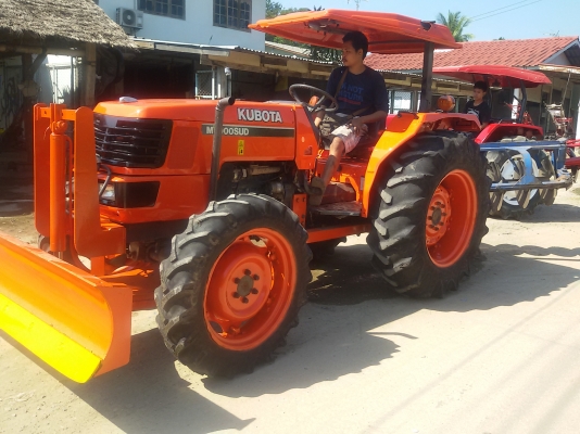 รถไถคูโบต้าM5000 มีไบมีดตราช้าง1อันผาน7หลัง1อันเดิมๆ พร้อมไช้งาน  ขายใน  ราคา338000บาท รถอยู่วังบัว คลองขลุง กำแพงเพชร    สนใจสอบุถามได้ที่081 3655997 อำพร  พาเจริญ  ราคาต่อรองได้อีกนะครับ