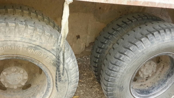 สิบล้อ มิตซู ไอ้หลง FN527 TF 220โบว์ 2เพา ดั้มสามมิต ช่วงล่างเบรคใหญ่เกียร์10สปีส สภาพดีสวยพร้อมใช้ ทะเบียนพร้อมโอน