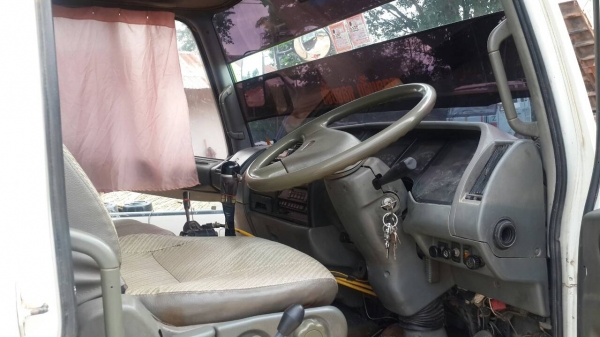 สิบล้อ มิตซู ไอ้หลง FN527 TF 220โบว์ 2เพา ดั้มสามมิต ช่วงล่างเบรคใหญ่เกียร์10สปีส สภาพดีสวยพร้อมใช้ ทะเบียนพร้อมโอน