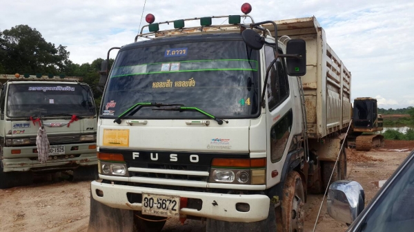 สิบล้อ มิตซู ไอ้หลง FN527 TF 220โบว์ 2เพา ดั้มสามมิต ช่วงล่างเบรคใหญ่เกียร์10สปีส สภาพดีสวยพร้อมใช้ ทะเบียนพร้อมโอน