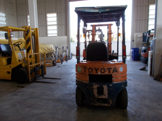 ขายFORKLIFT-TOYOTA รุ่น 5
