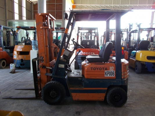 ขายFORKLIFT-TOYOTA รุ่น 5