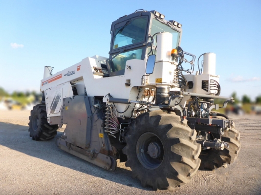 ขายรถขูดไสผิวถนน